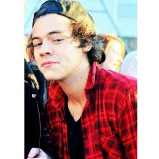 Saved acc by @SmilxofHarry. Follow @SmilxofHarry et je te follow avec ce compte.