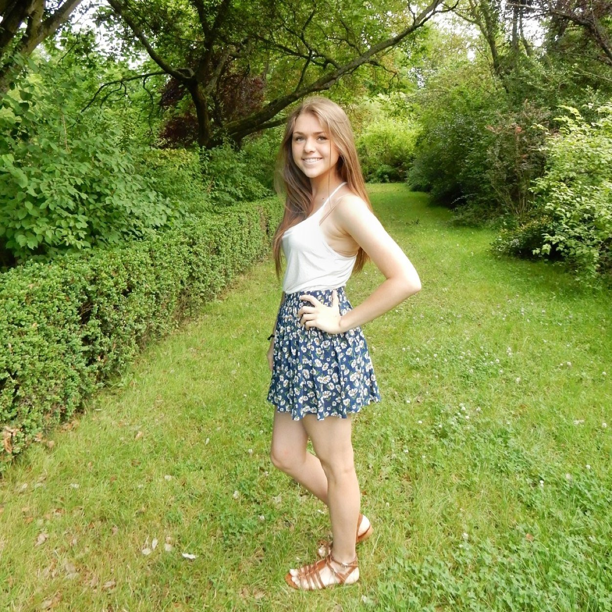 gabbyrog's profile picture. It's okay to be a follower sometimes. 
Oreos and pussy 
Instagram:_gabbyrog