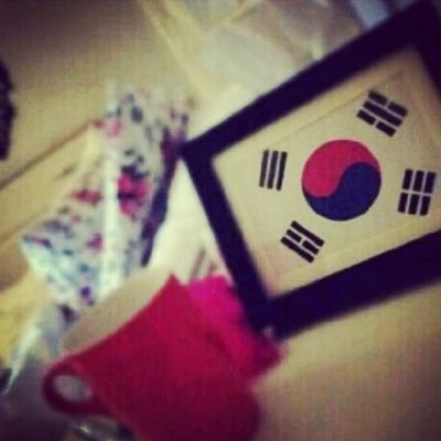 اموت وعشق كوريااا وفرقةة سوبر جونيور و حبيبي وروحي دونغهي.،.،.