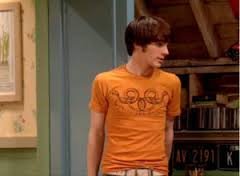 hi im drake From drake and josh My friend:@ClassyCarly_