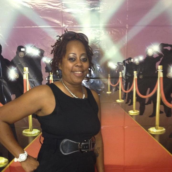 tllicious's profile picture. 