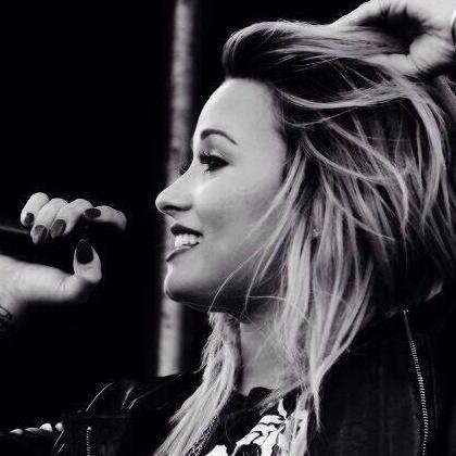 heyy ♡ ily, please stay strong ♡ it would make me really happy if you followed my real acc @Lovatic02468 ♡
