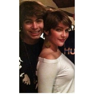 Cara sou muito fã de vocês dois @rafaavitti e @isabellasantoni ,assisto a #malhação e vejo vocês dois nas cenas são ótimos artistas...amo muito vcs❤❤❤❤❤