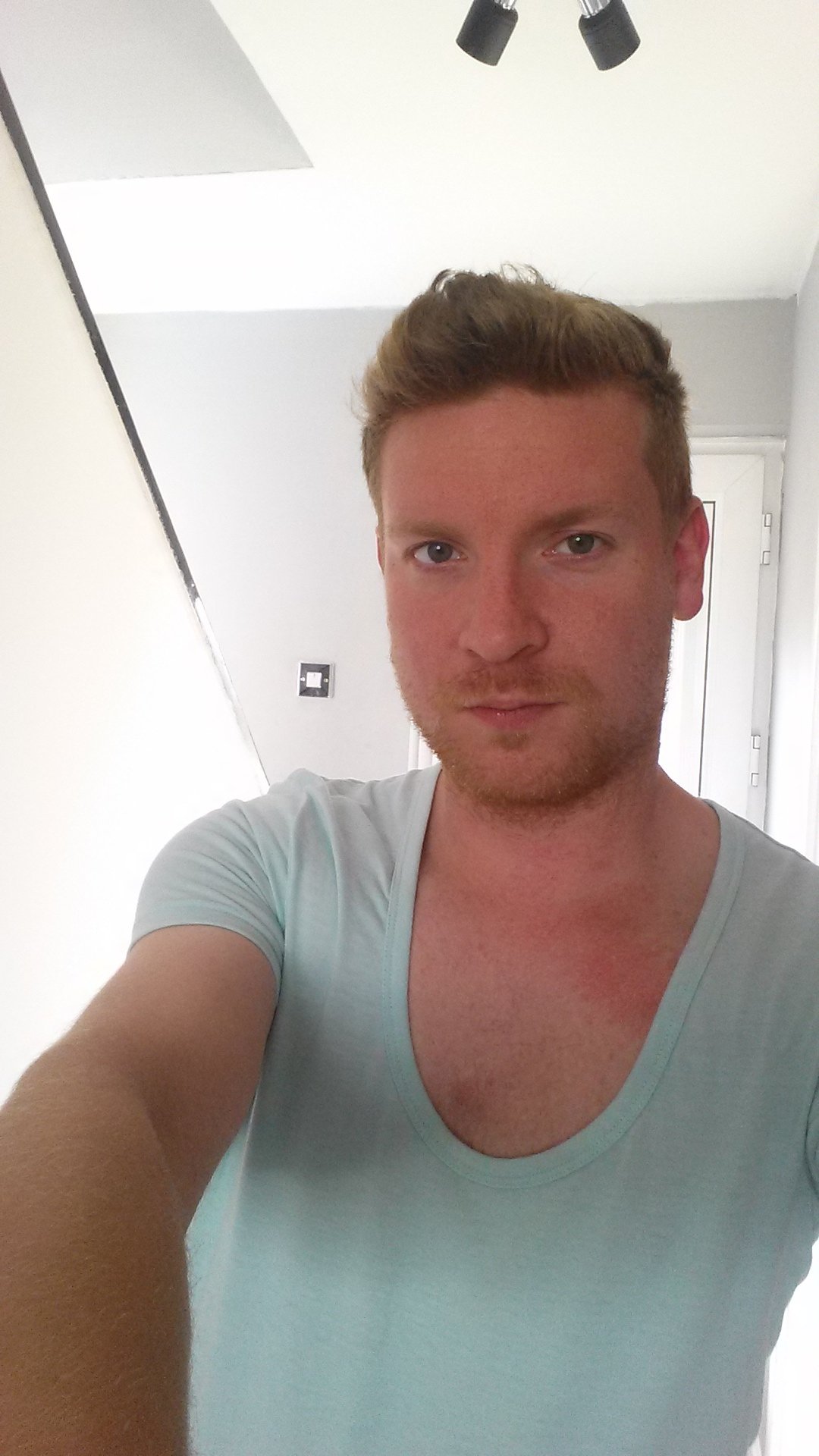 secret agent, amateur beard grower all round geekasaurus