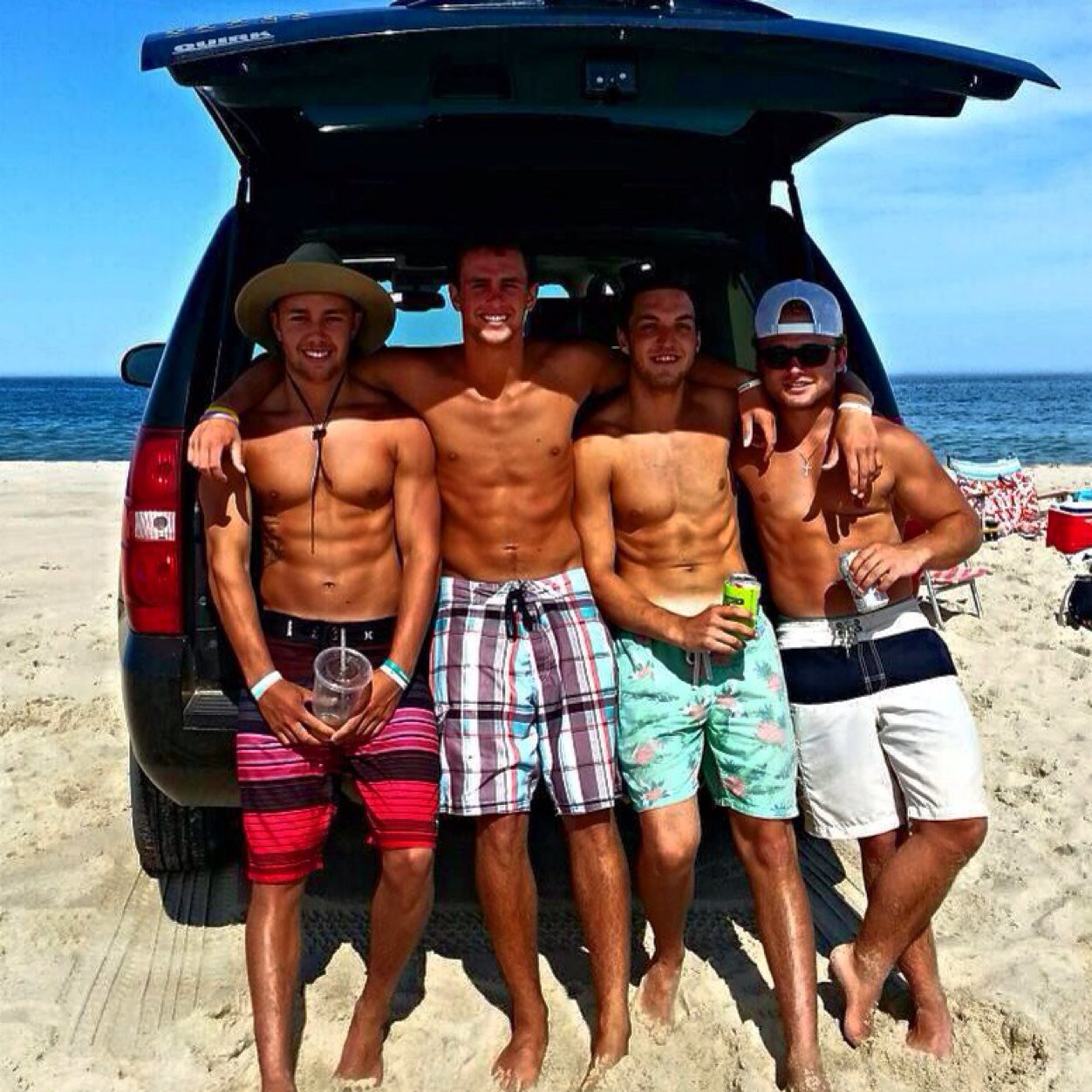 CodySavonen10's profile picture. If you had us on the phone number you wouldnt be on the phone with an ice cream store . Double dragon enthusiast #stillaint21