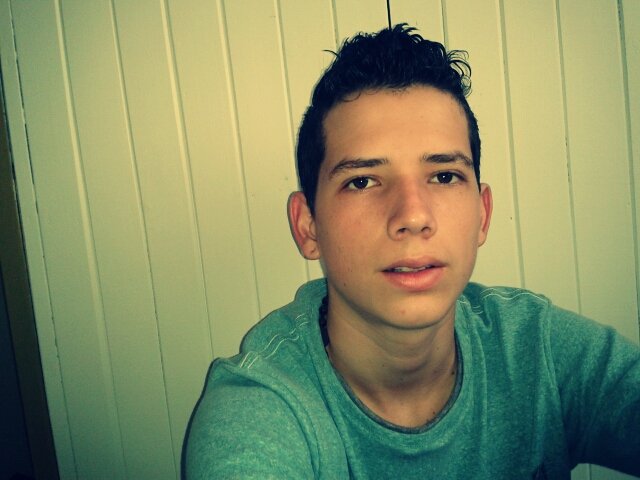 se como tu mismo eres y que nadie ni nada te cambie..!!