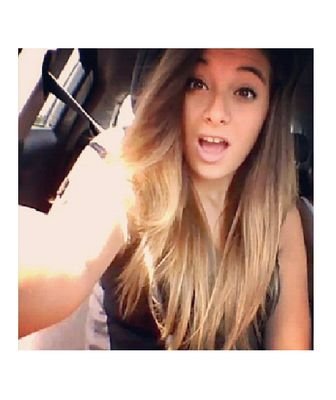 Hii my name is Lucrezia, I'm 18 years old,✌ I'm live in italy,( italian girl) And I'm a Directioners :)