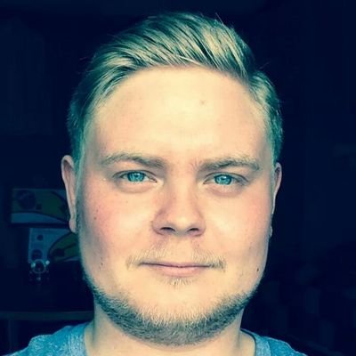 På den igen! Fluen på væggen..