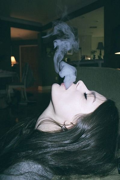 Hola tengo 17 años| vivo en Loja- Ecuador| sigueme doy followback|si tienes Tumblr sígueme sigo a todos :)