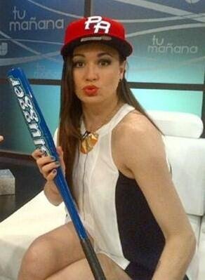 fan de todos los cantante y actrises los amo a todos :3 Soy Cariñosa y Buena persona y Vivo Amando A Dios I Love You For Ever