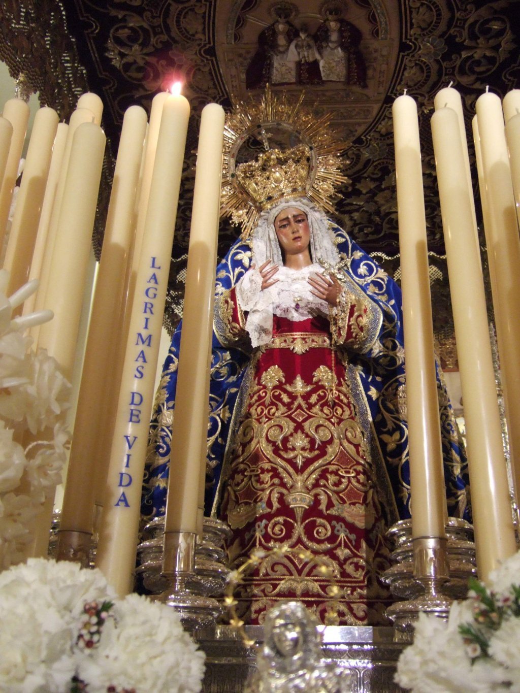 Twitter sobre la Semana Santa de Sevilla, se subirán fotos cada día y de todos los eventos. Si alguien quieres fotos en especial para subir por MD o mencion.