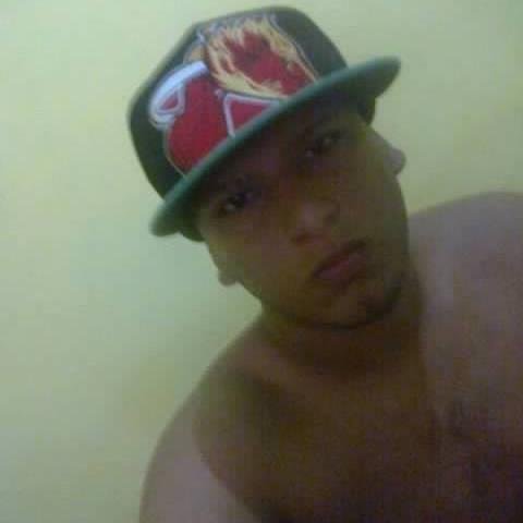 No compitas contra lo mejor de otros,
Compite con lo mejor de ti..
#MasNahh