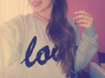 Waiting for @justinbieber to magically follow me...        Proud Sugglet and Belieber ♥ @CharlieJSongs follows and favourited my tweet.