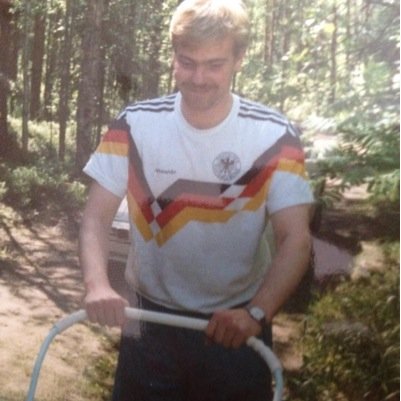 Toimin turvallisuus tehtävissä jyväskylässä.erityisesti urheilu tapattumissa. Takana 20 vuotta noita töitä.
