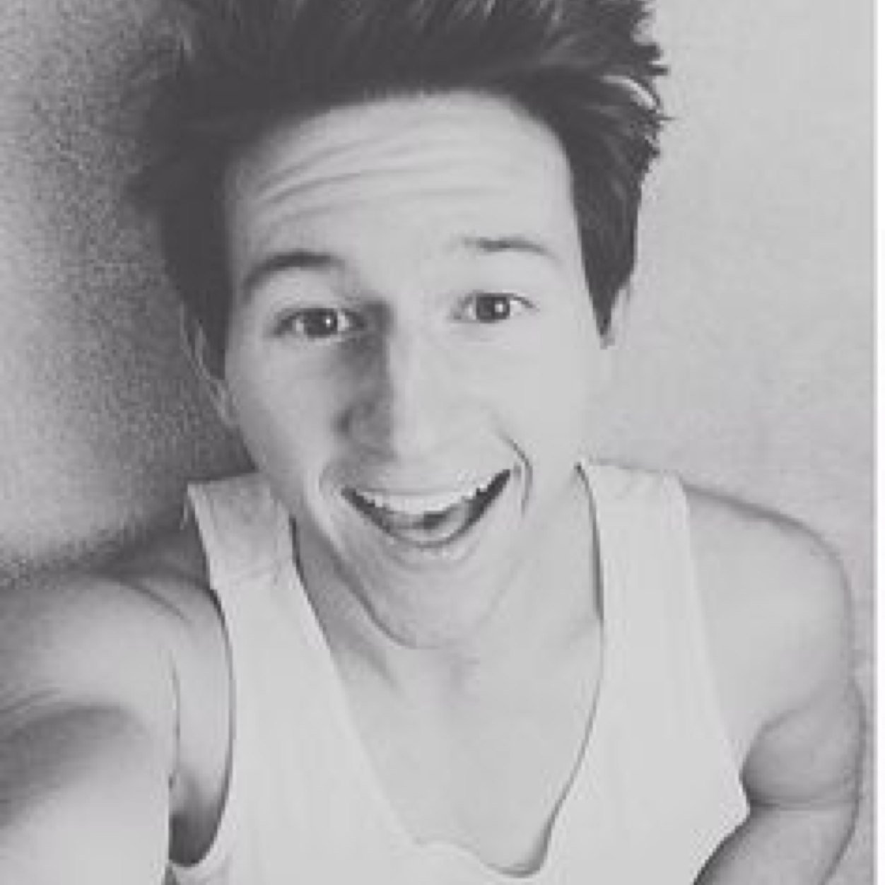 O2L? O2L. Booshka? Booshka. 6/6 forever&always! Just an ordinary girl but i dont give a what! 0/6