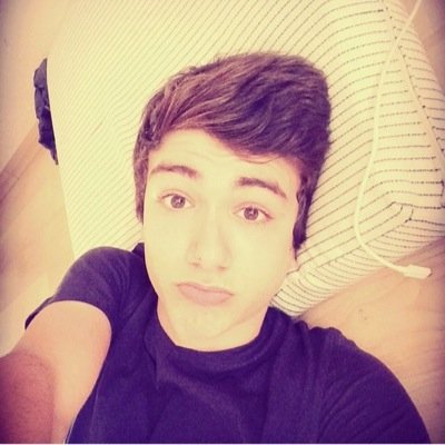 KeremKant's profile picture. Kylie Jenner/ 17