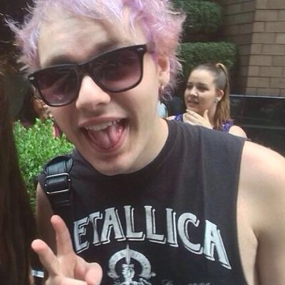 cuteboymgc's profile picture. @oldplaidluke