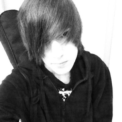 Hey I'm Will. I love playing guitar and junk WASSUP?!