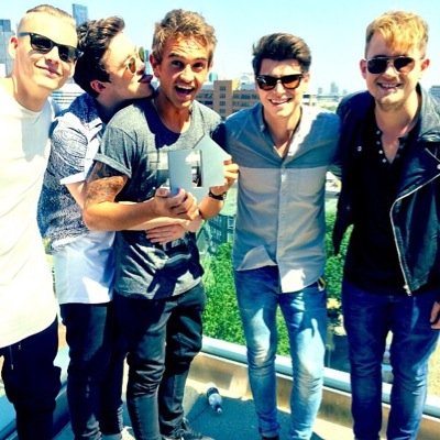 rixtonworldd's profile picture. PLEASE RT THE LINK IN MY BIO