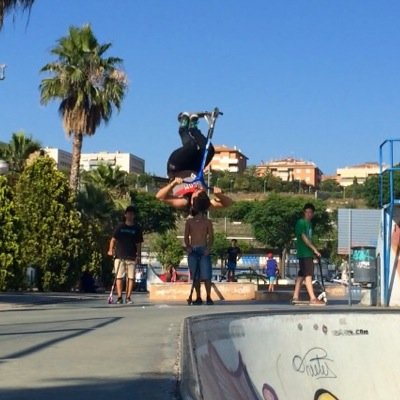 Rider de Freestyle shop Cornellá
http://t.co/Xp1ovTr8Dp