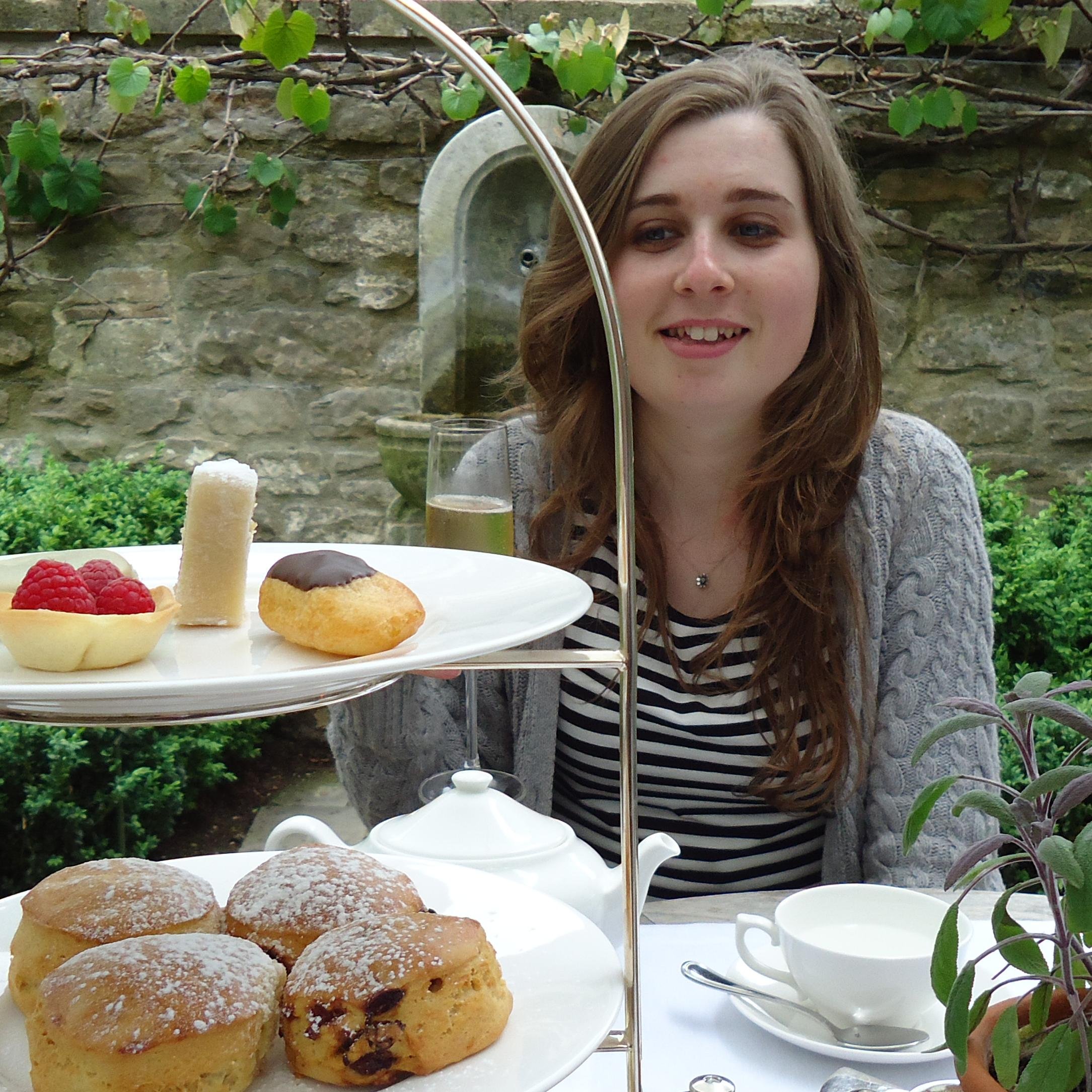 the small Biologists that bakes and talks plants.