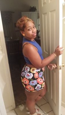 LOVE ME....THTS ALL THT MATTAS