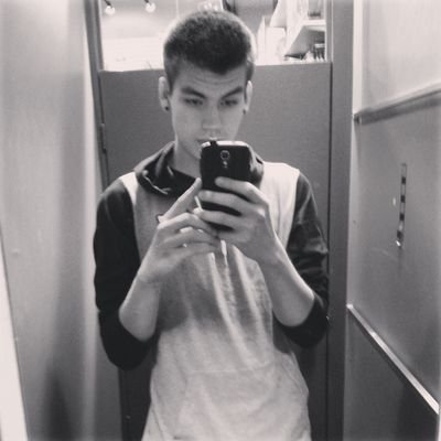 Comp CoD player and former Halo player. Xbox One gamer tag: Scumbag LaN