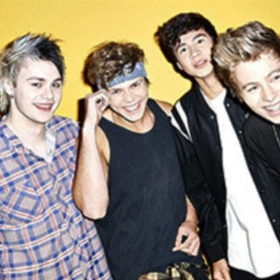 Retweet my tweets to vote for @5SOS