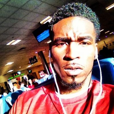Everyday Um #Hustlin / S/O- #DirtyMC who gave me my 1rst Degree R.I.P Maurice Snow #9 #HustleGang #MovieMaker