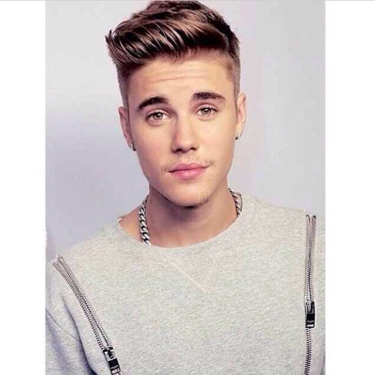 Asturiana en busca de Justin Bieber.
Si no fuera belieber todavia no hubiera aprendido lo que significa amar  
Gracias kidrauhl