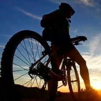 Solo temas deportivos, consejos, típs, anécdotas, sugerencias, tecnología, rutas y más todo relacionado al MTB, bici de montaña ss.