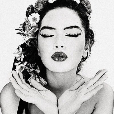 Keep making me laugh Let’s go get high The road is long, we carry on
Try to have fun in the meantime