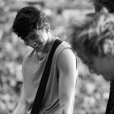 saved for @harrystylesjpeg