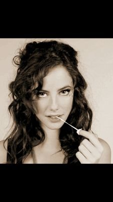 I'm Thalia and Jason's long lost sister. I'm looking for her and Jason. {TMI/TID/PJO Rp} {Single} {Demigod/Warlock}