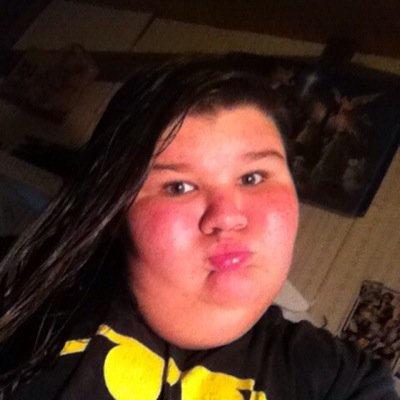 This is my other account for the @EmmaMarieDeyes shit so yeah follow me on there and i will follow you back with this account #promise