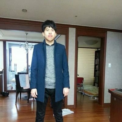 f6c8f5c100584c6's profile picture. 특히 도서를 좋아하고 있는 사람입니다