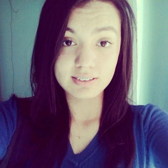 ''Sou um rascunho pelo jeito a mão tremia, pelo jeito pretendia passar a limpo outro dia.''