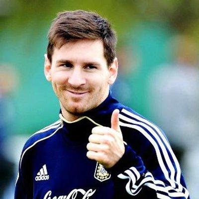 Rosario, Provincia de Santa Fe, Argentina, 24 de junio de 1987), conocido también como Leo Messi,10