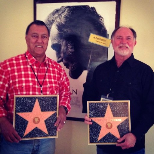 A social and spiritual commentary by Hal Conklin and Denny Wayman | http://t.co/kj27bAXNf6 | http://t.co/wKXzMB4yaE