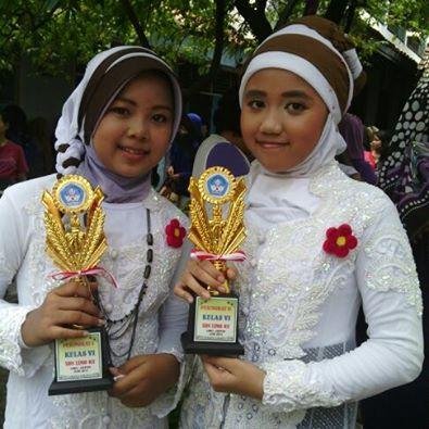 Sherlyy_16's profile picture. 