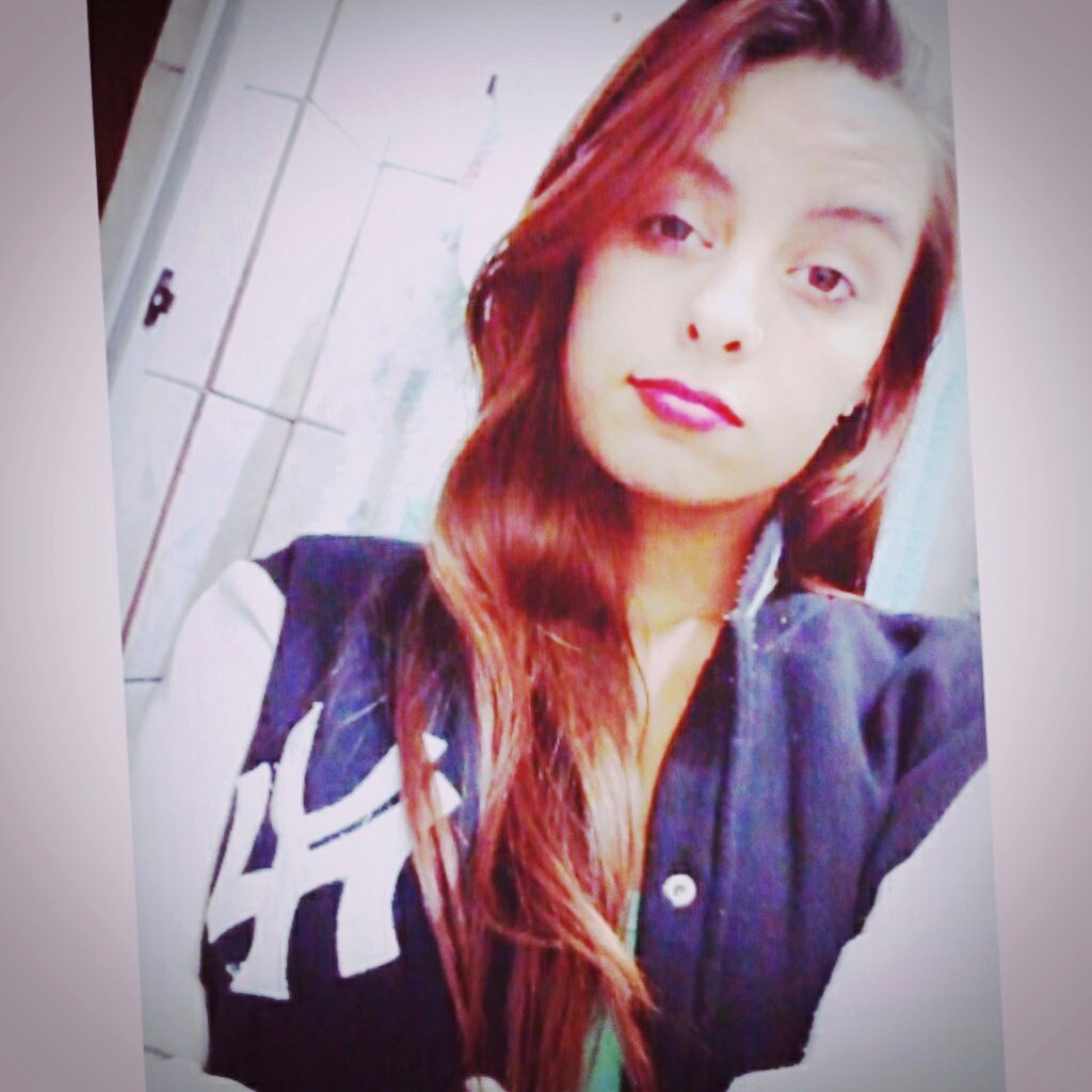 AndradeTayla's profile picture. 