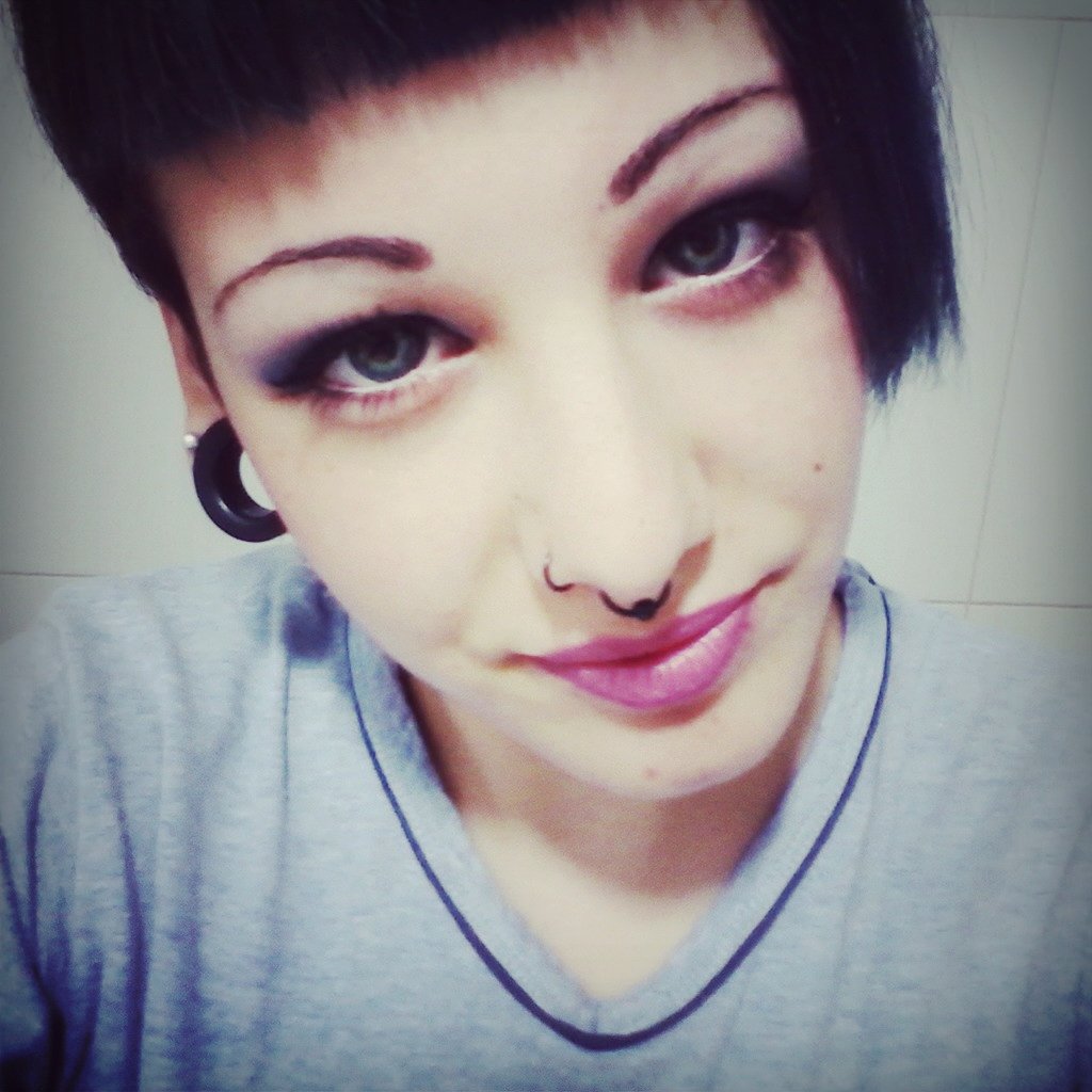 MissVengeance3's profile picture. Calm. Karma. Satán la chupa y Dios traga. Suicide Silence. Carnifex. Infant Annihilator. Thy art is murder. Whitechapel.