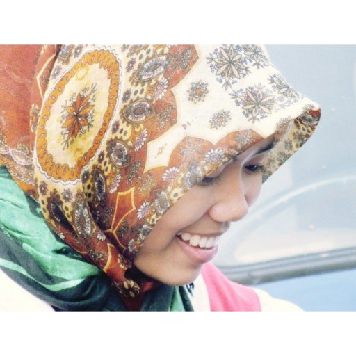 elys_cy's profile picture. ig: @elys_cy