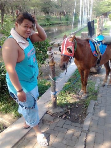 Sebesar apapun kebaikan kita,trkadang hanya kalah dgn kesalahan sekecil upil ultramen x_x