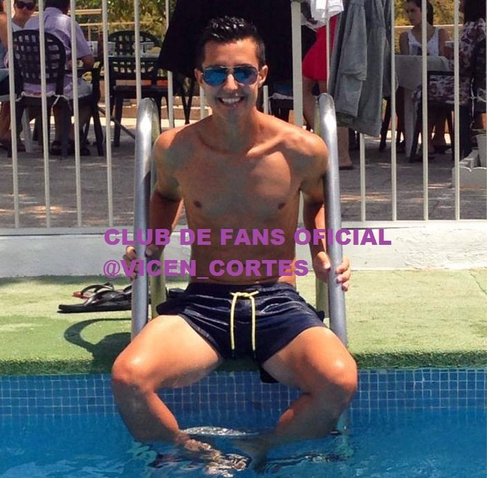 Club de fans oficial del tete @Vicen_Cortes. Jugador de Futbol Playa y del AT.Callosa. Aprendiendo cada dia del tete Vicen.