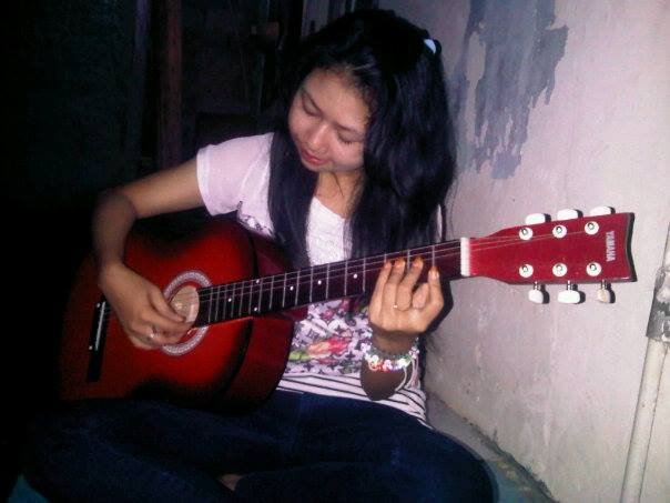 SINGLE HAPPY ..