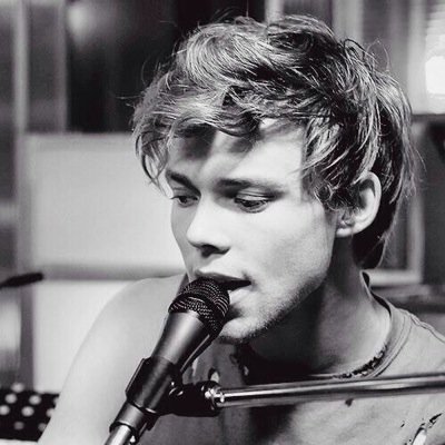 Follow @rebelliouszjm and dm me for 8 more free follows ☺️