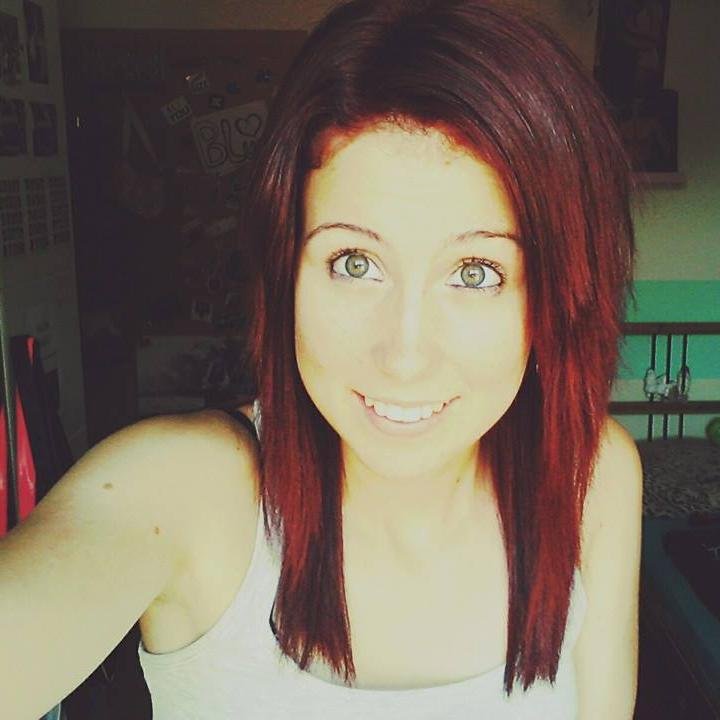Hey! (: I'm from austria, if you wanna know more about me send me a direct message! :D If you follow me, I will follow you back :-*