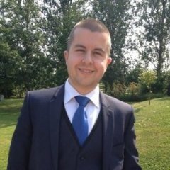 Enjoy a gadget, Mild obsession with Thaiboxing, Rum connoisseur, always interested in learning something new, Niche Technology recruitment consultant.