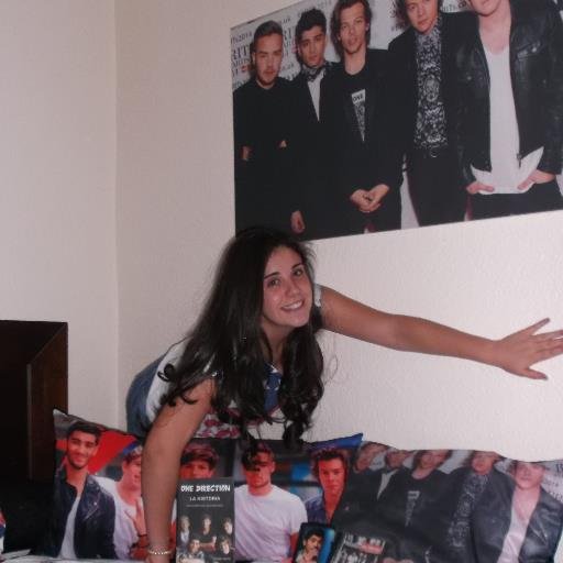 Desde el 99 dando guerra :) directioner desde 2012# Zayn Malik# mi ídolo , haber estado en el WWAT lo mejor de mi vida.